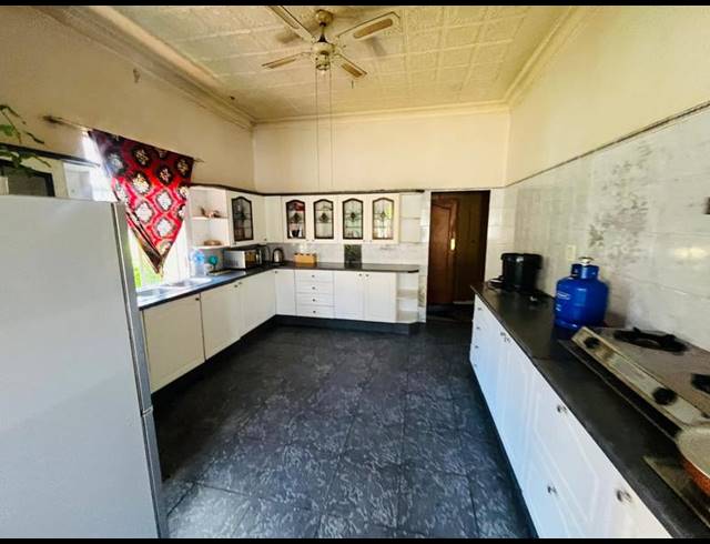 12 BEDROOM HOUSE FOR SALE IN PRIMROSE